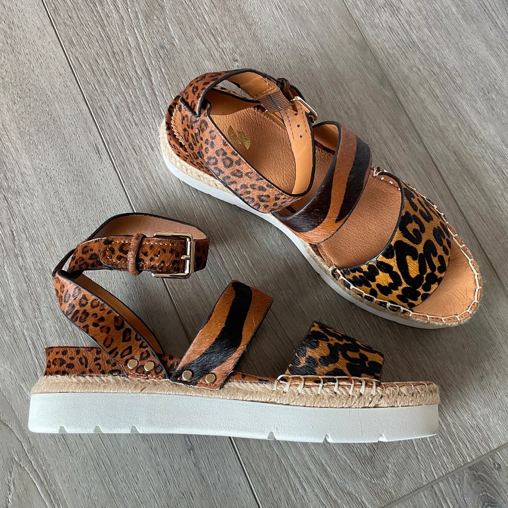 SARTO Calvin Sandals Animal Print Cow Hair Platform Ankle Strap Size 7.5 NWOT